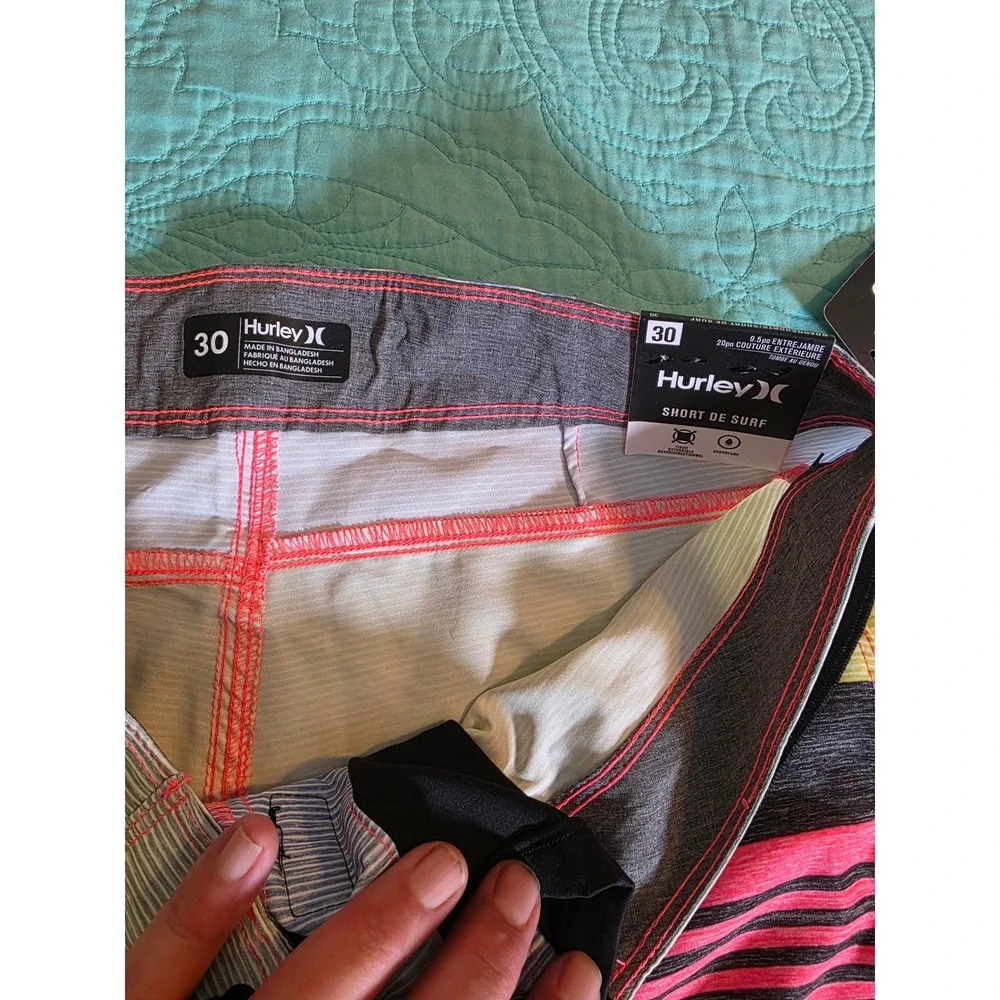 Hurley Mens Boca‎ Barranca Swim Board Shorts Neon Pink Striped Size 30 HFA22VMB